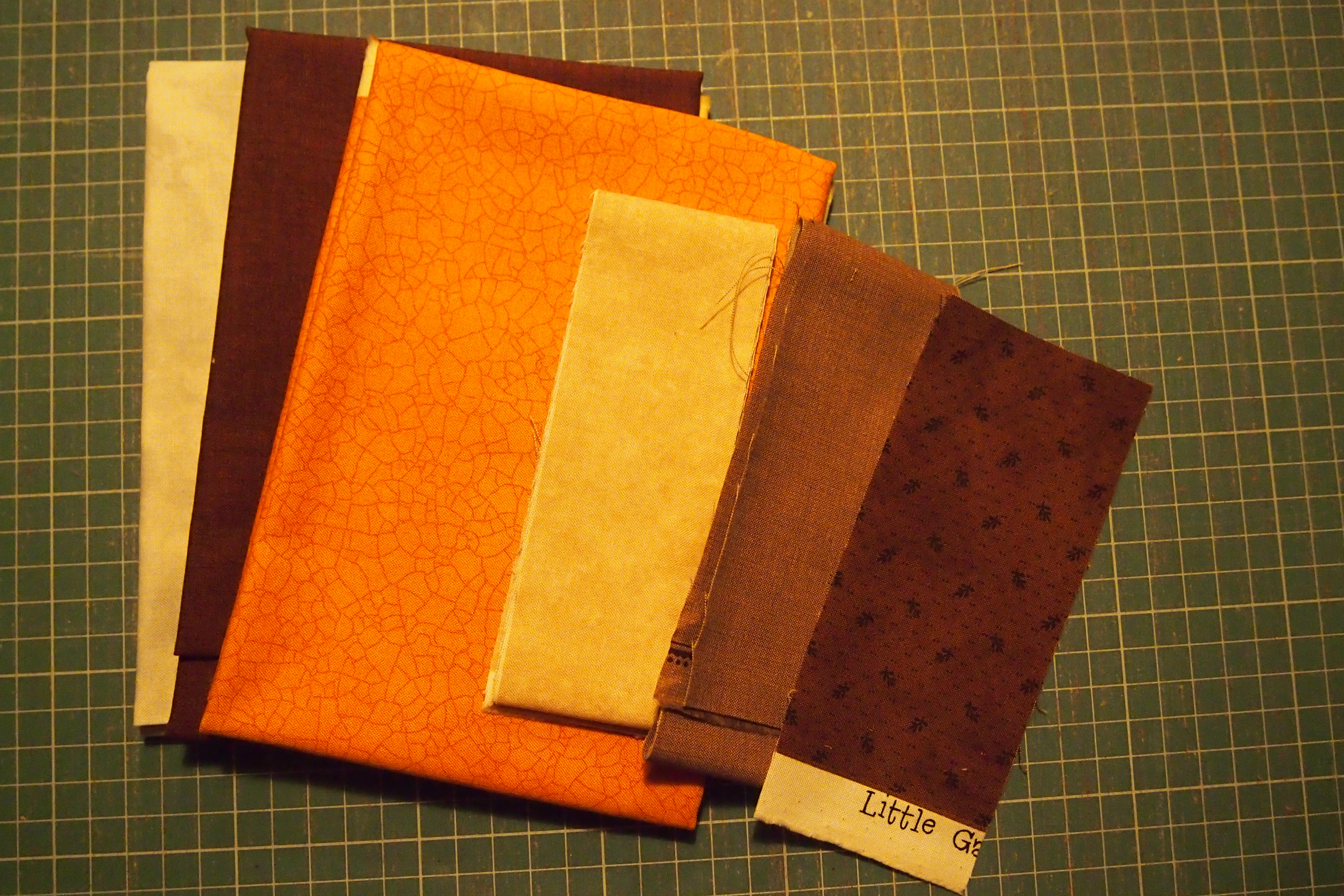IQ-Pa2018-MdA-5-fabrics